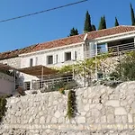 Tony - Five Bedroom With Terrace, Swimming Pool And Sea View Orasac