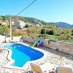 Tony - Five Bedroom With Terrace, Swimming Pool And Sea View * Orasac