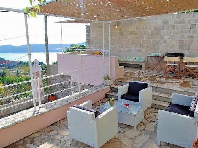 Tony - Five Bedroom With Terrace, Swimming Pool And Sea View 빌라 오라사크