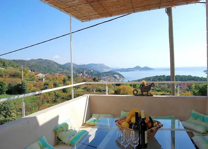 Tony - Five Bedroom With Terrace, Swimming Pool And Sea View 빌라
