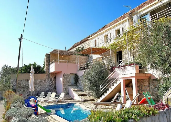 Tony - Five Bedroom With Terrace, Swimming Pool And Sea View 빌라 오라사크