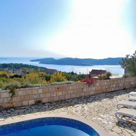 Tony - Five Bedroom With Terrace, Swimming Pool And Sea View Orasac