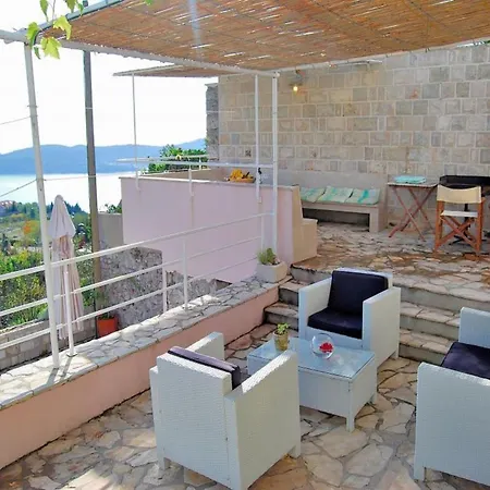 Tony - Five Bedroom With Terrace, Swimming Pool And Sea View Orasac