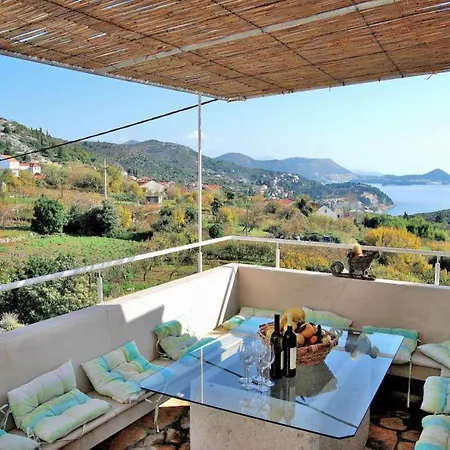 Tony - Five Bedroom With Terrace, Swimming Pool And Sea View Villa *