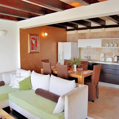 Tony - Five Bedroom With Terrace, Swimming Pool And Sea View * Orasac